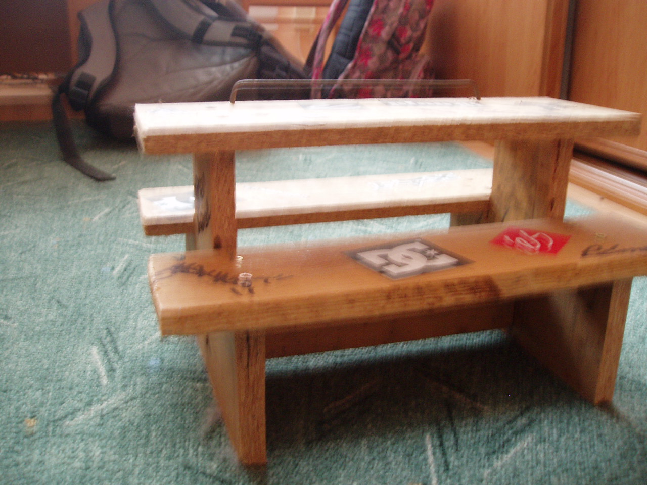 Piknik table 2.JPG